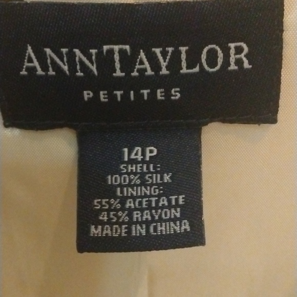 NWOT Ann Taylor 100% silk wrap ivory blazer, soft luxury, beautiful, size 14P - Picture 12 of 12